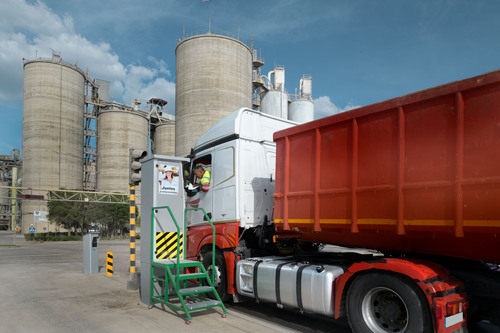 El consumo de cemento creci&oacute; casi un 20% en septiembre